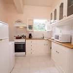 Ostria فيلة ليكسوري