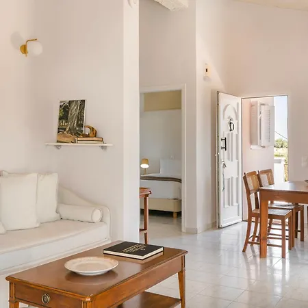 Ostria Villa *