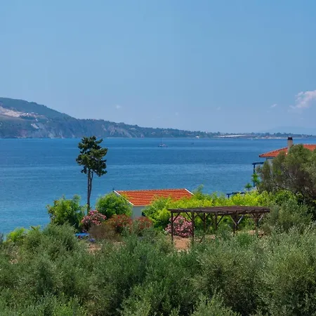 וילה Ostria ליקסורי